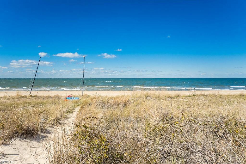 2308 Beach Castle LN