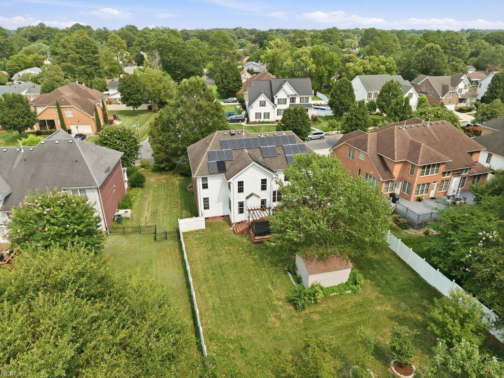 557 Hunts Pointe DR