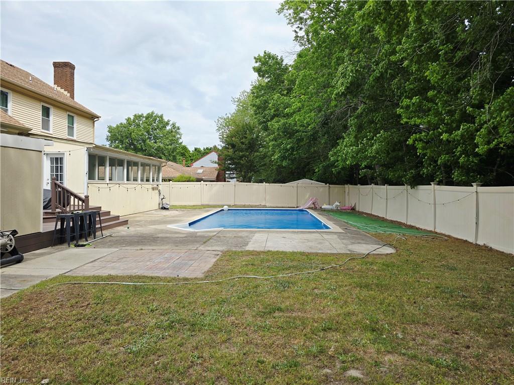 2113 Spinning Wheel CT