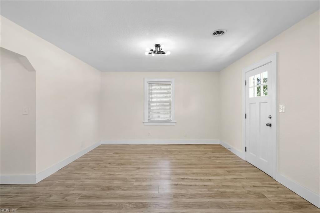3609 Sewells Point RD