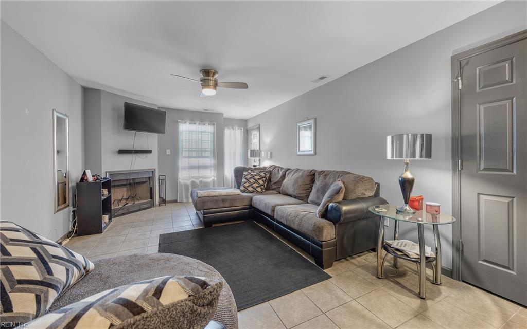 357 Fort Worth AVE 108