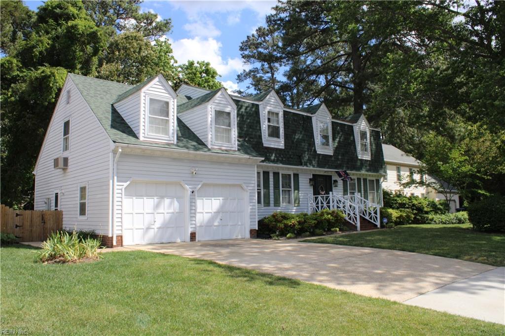 833 Le Cove DR