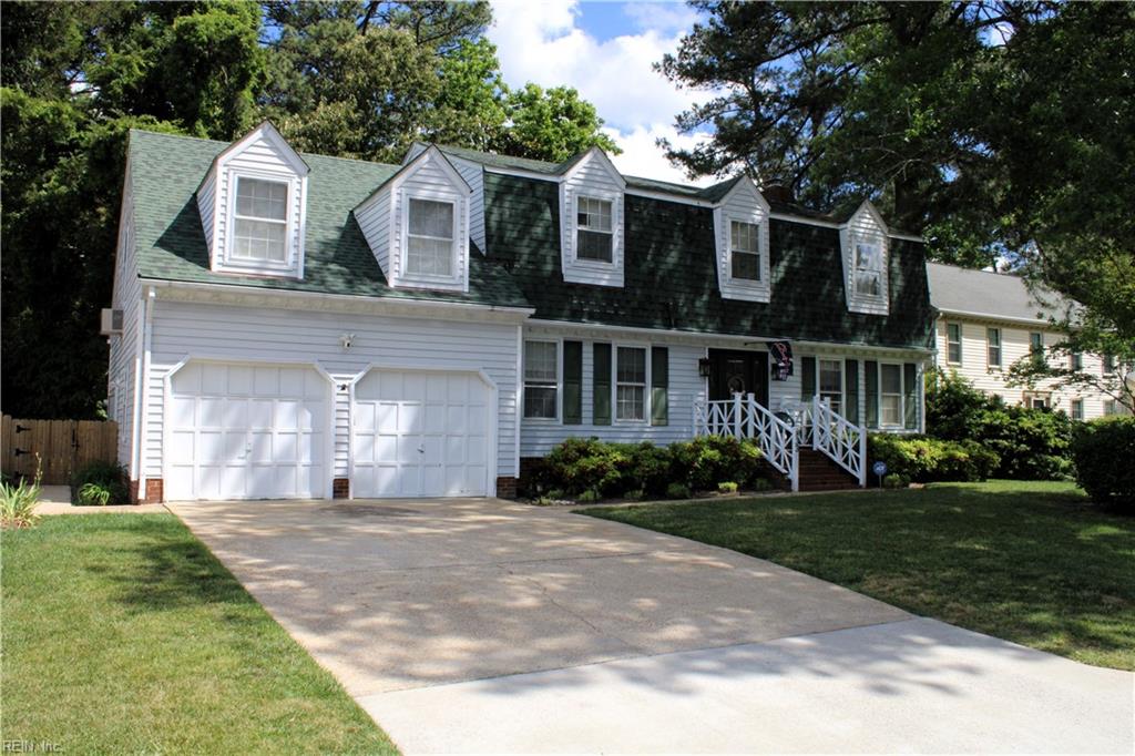 833 Le Cove DR