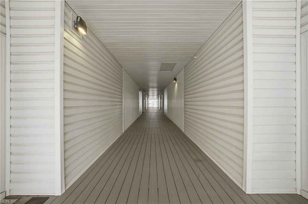 1732 Dromolin DR 303