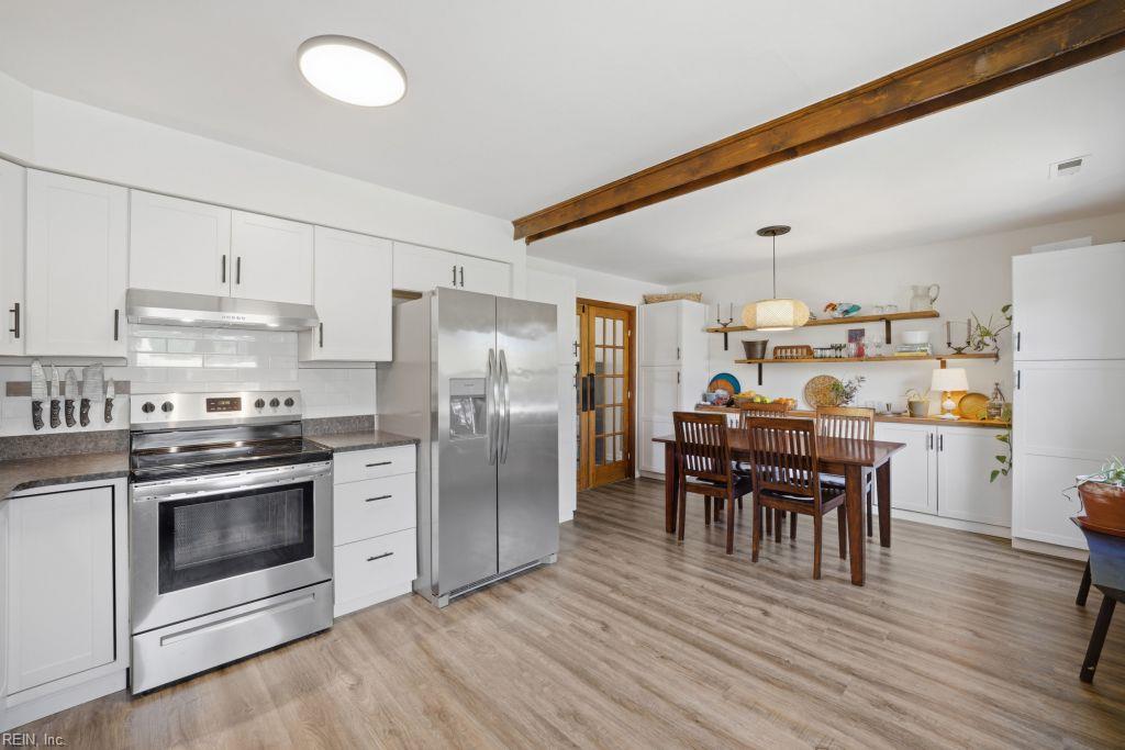 2204 Elmington CIR