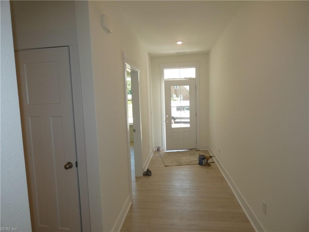933 Stockbridge DR