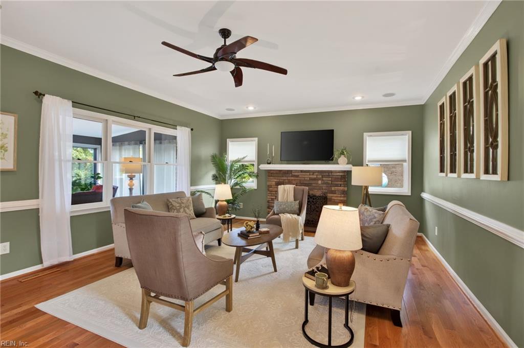 2261 Margaret DR