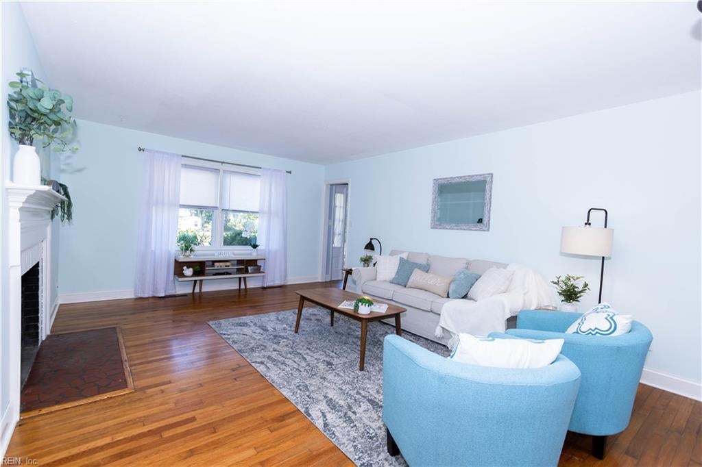 302 Beechmount DR