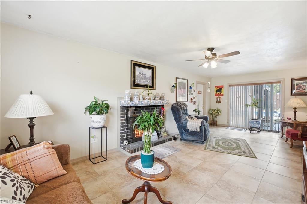 4216 Westchester CIR