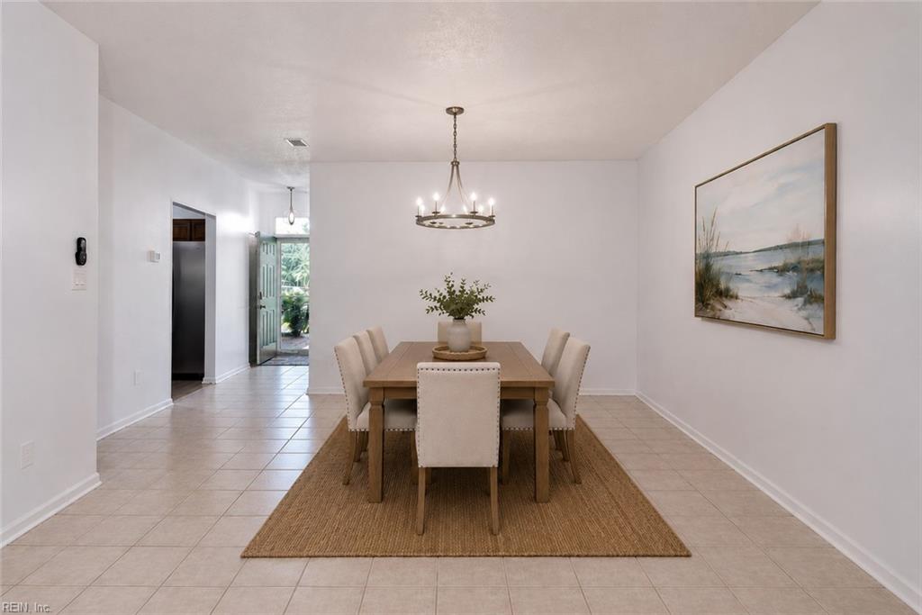 1369 Lake DR