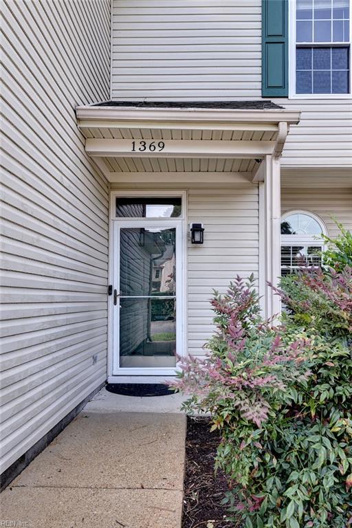 1369 Lake DR