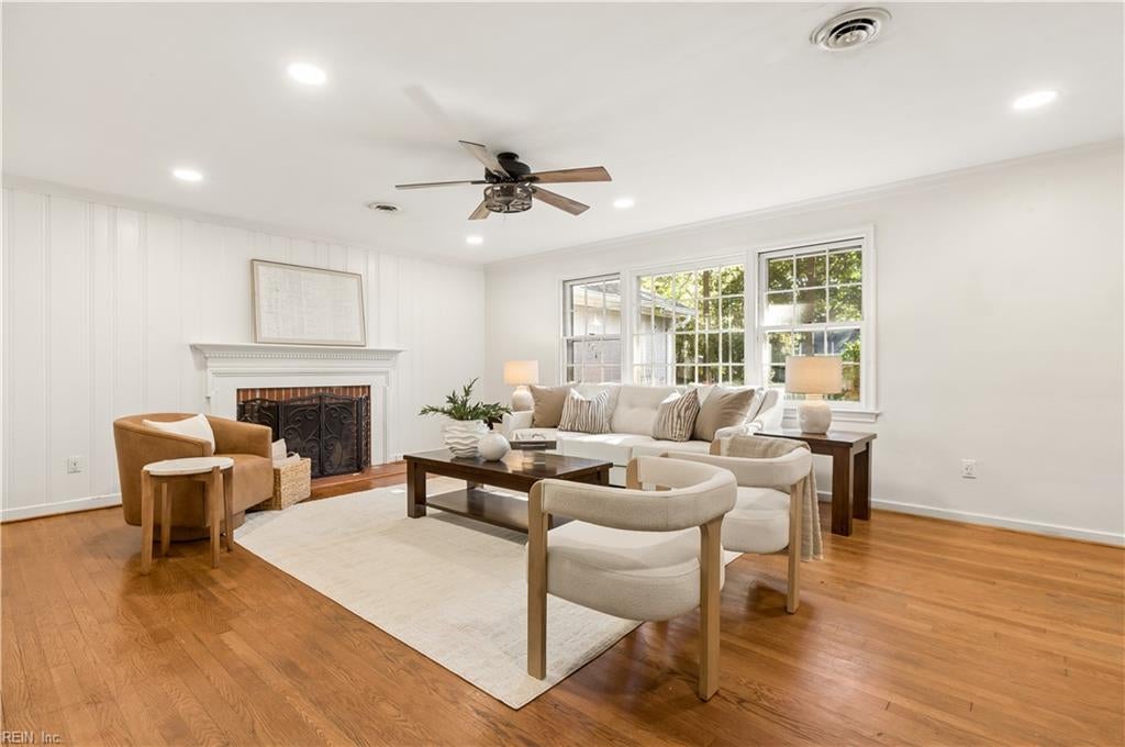 7 Sir Francis Wyatt PL