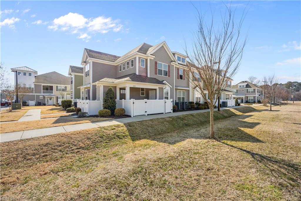 820 Celia CT