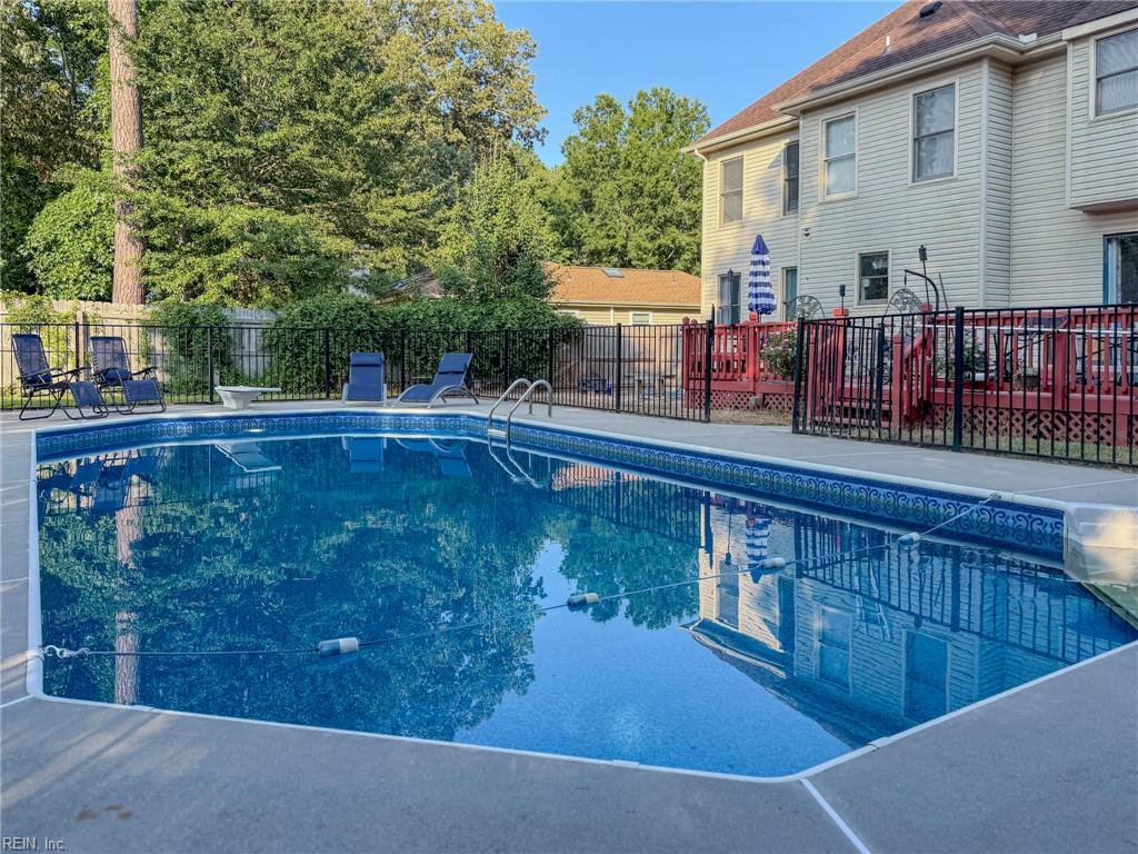 2713 Esplanade CT