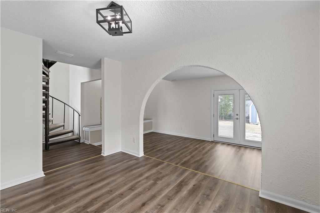 1248 Christian CT