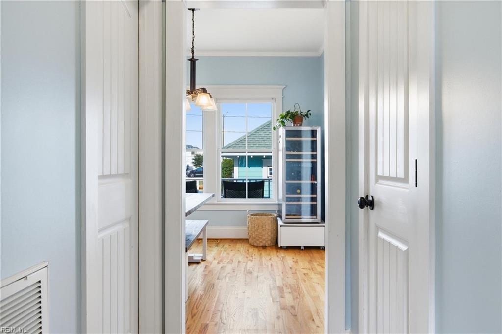 4206 Pretty Lake Ave AVE B