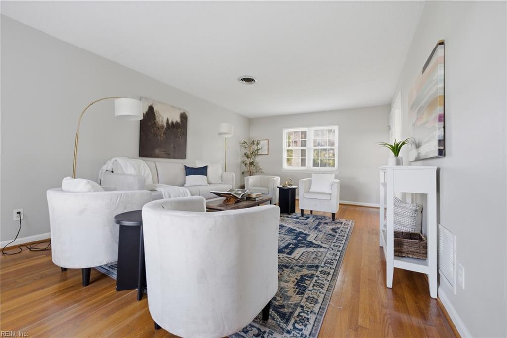 208 Great Hall CT