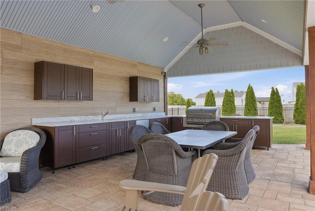 103 E Point Estates CT