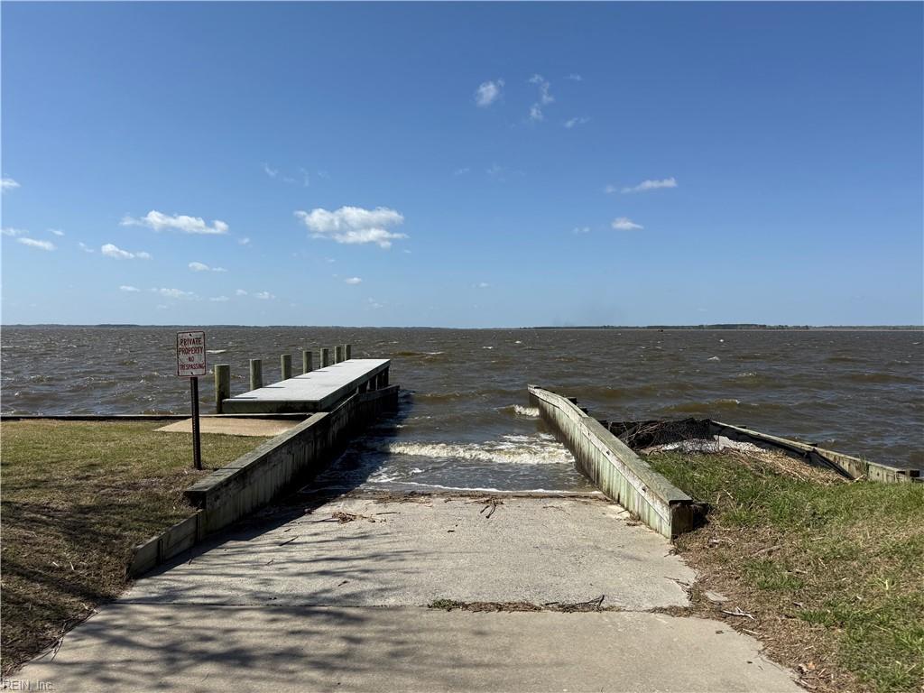 103 E Point Estates CT