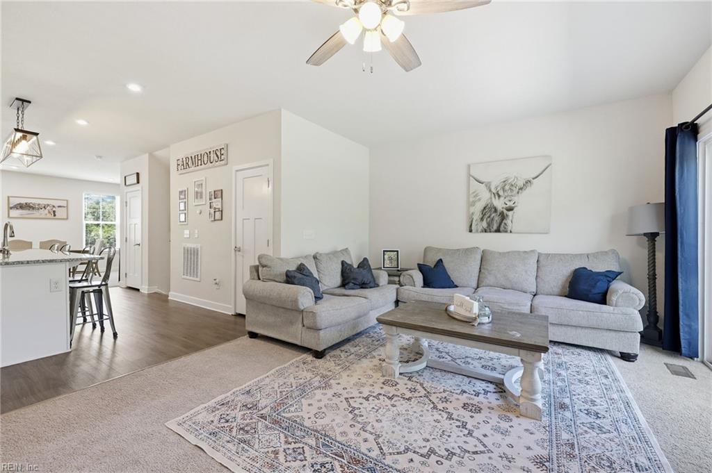 1008 Stern WAY