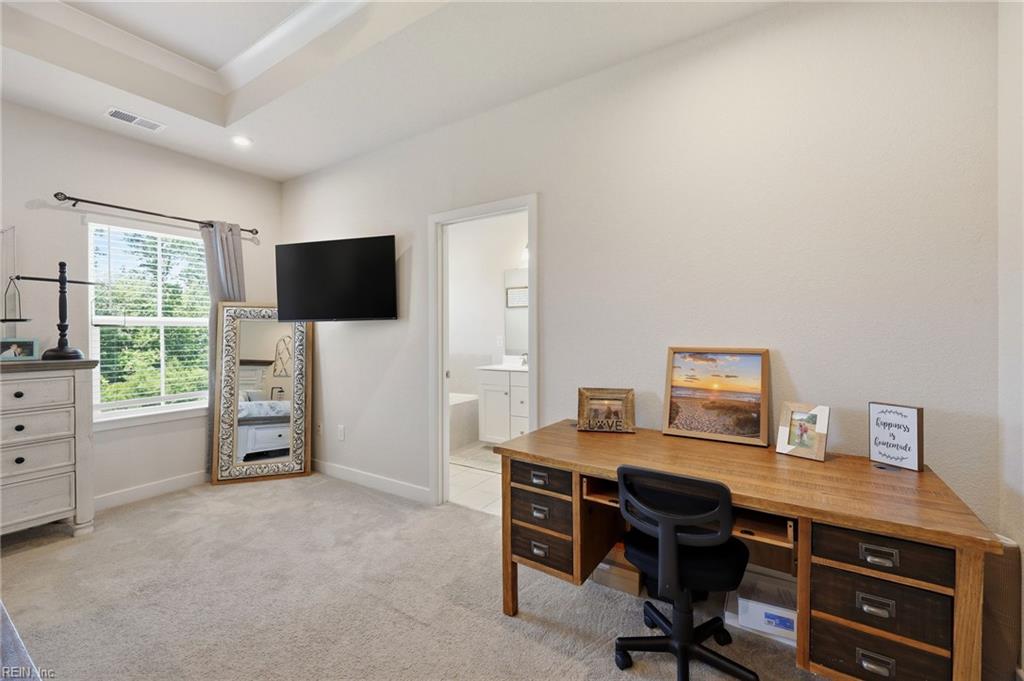 1008 Stern WAY