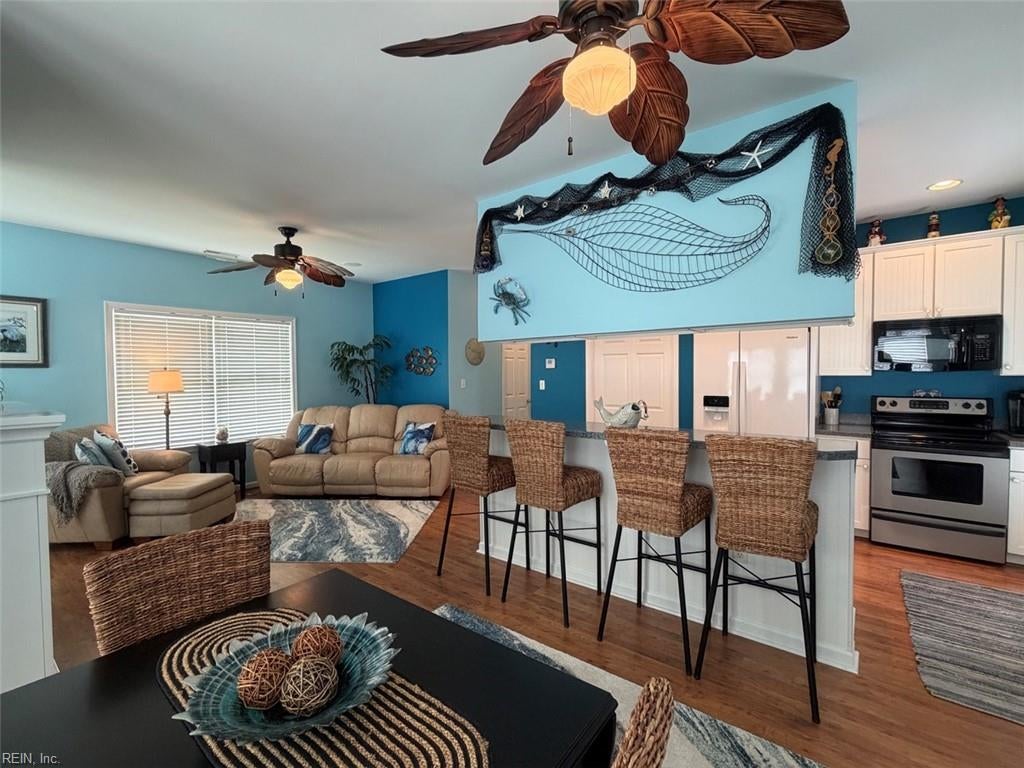 17070 Bayview CIR