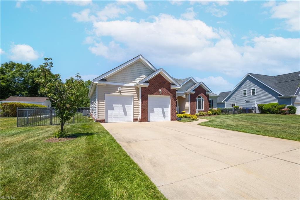 1813 Royale Walk DR