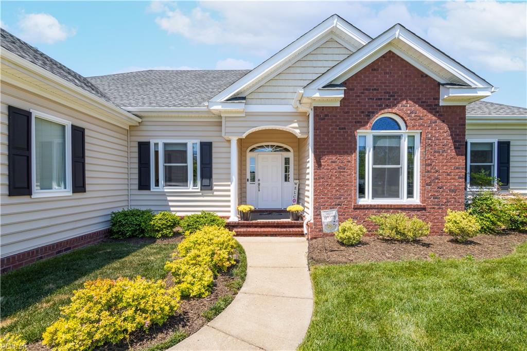 1813 Royale Walk DR
