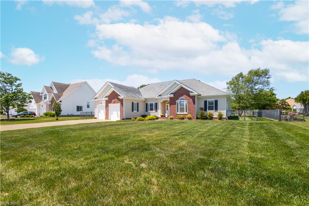 1813 Royale Walk DR