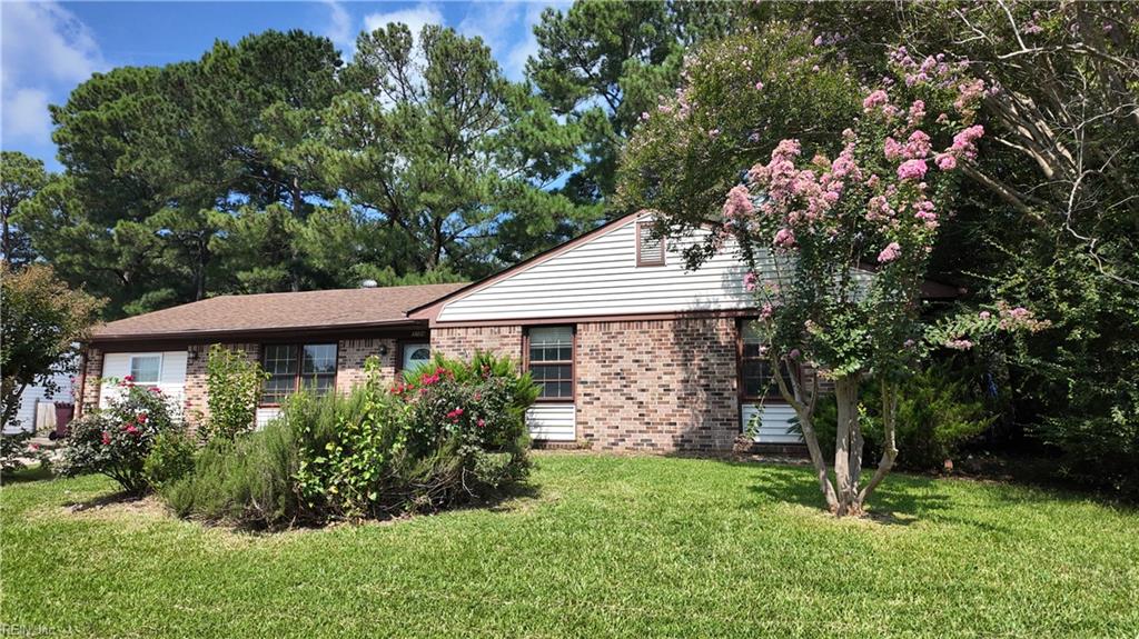 3104 Bangor DR