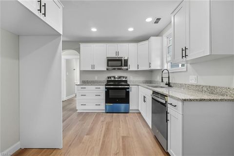 4621 Columbia ST Portsmouth VA 23707