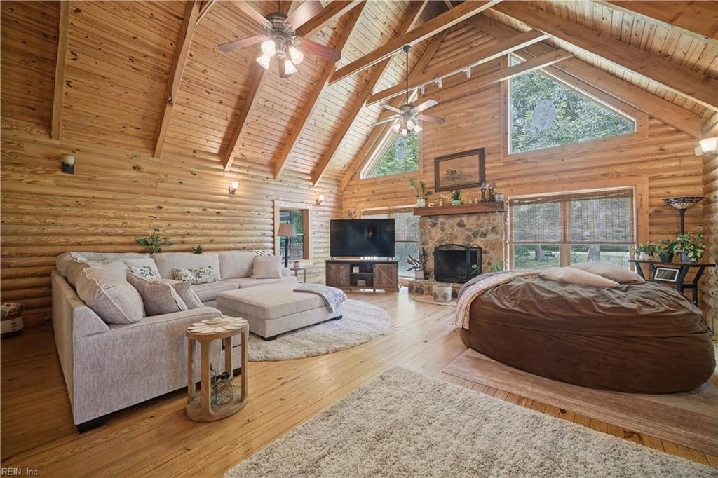 432 Princess Anne RD