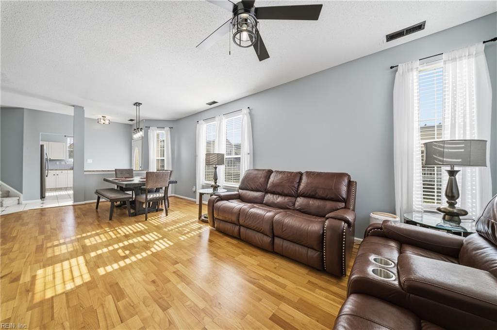 1841 Kensal Green DR