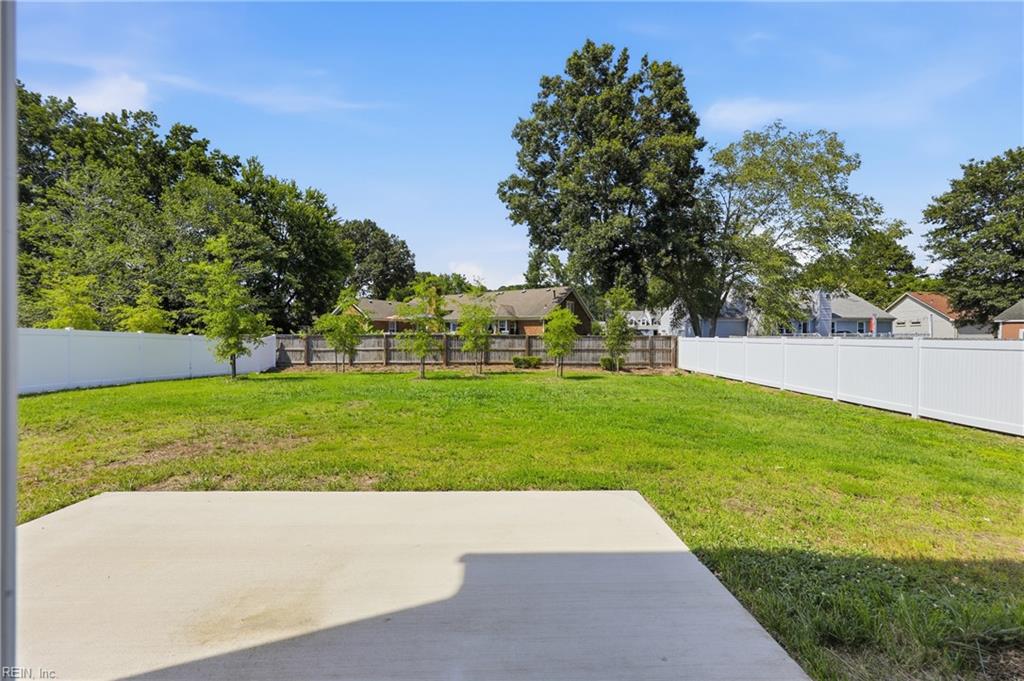 1229 Waters RD