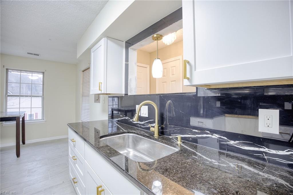 989 Gas Light LN 989