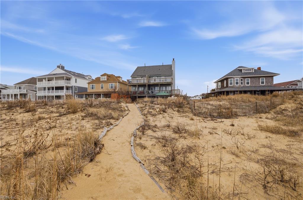 842 W Ocean View AVE