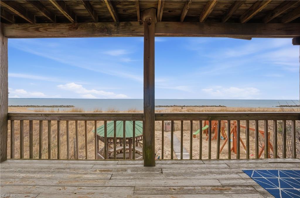 842 W Ocean View AVE