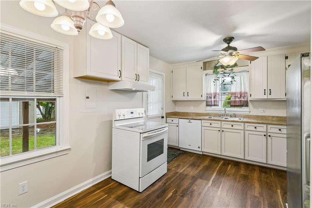 6 Hickory Hill RD