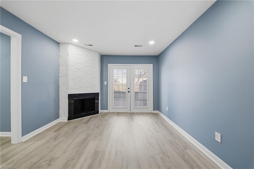 3648 Ship Chandlers WHRF