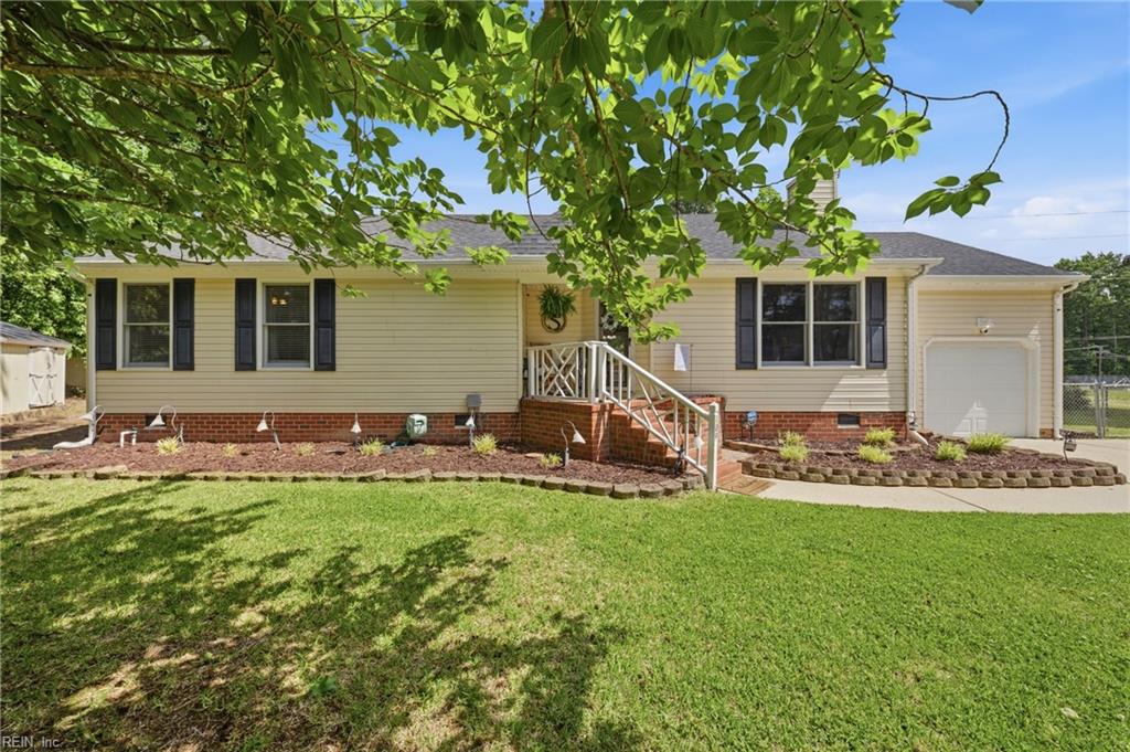 109 Davenport CT