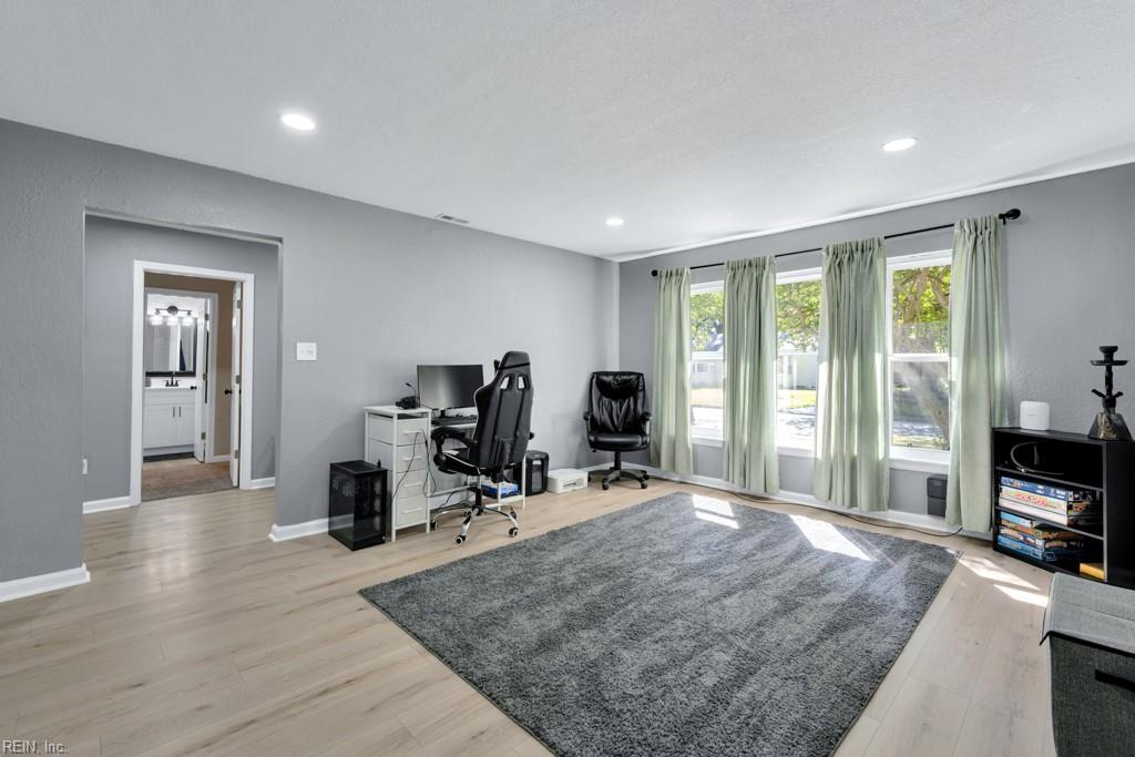 8333 Norristown DR