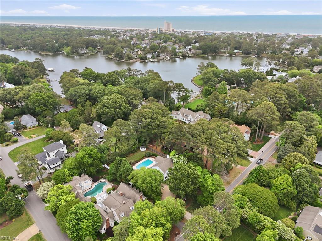 710 Bay Colony DR