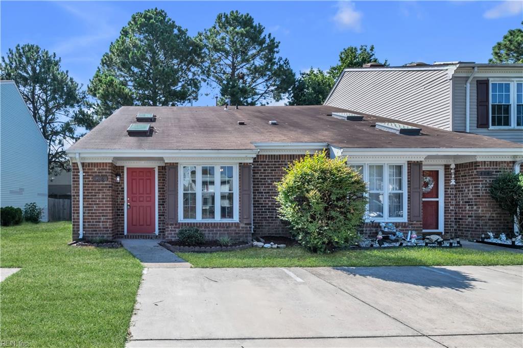 416 Hollomon DR