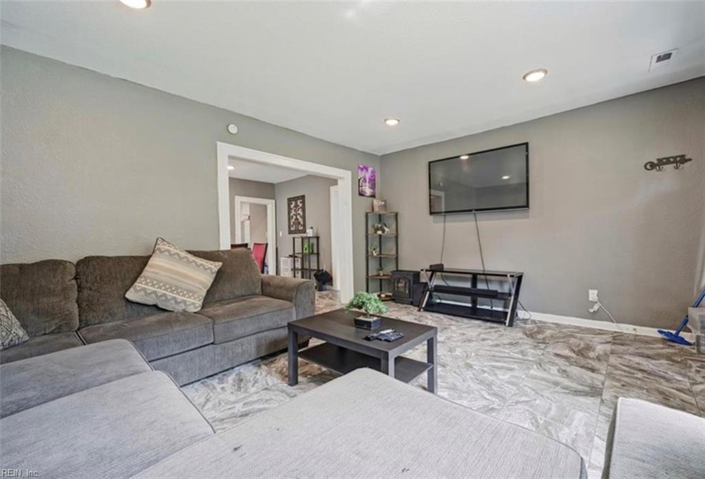203 Blair AVE