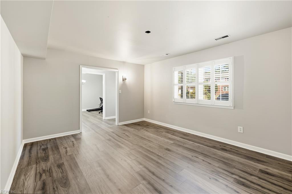 177 Windsor Castle DR
