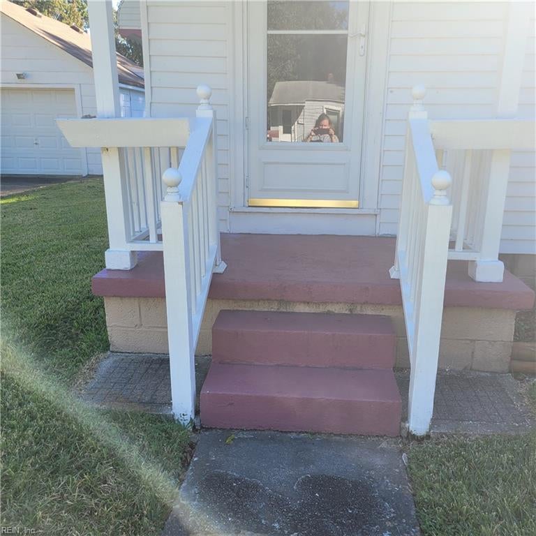 502 Biltmore PL