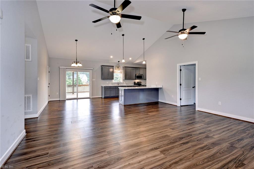 8904 Cedar Rock RD