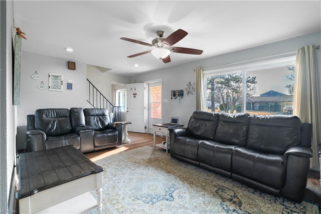 228 Palace Green BLVD