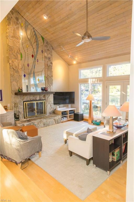 2844 Kings North RD