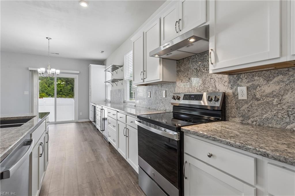 124 Meadows Landing LN